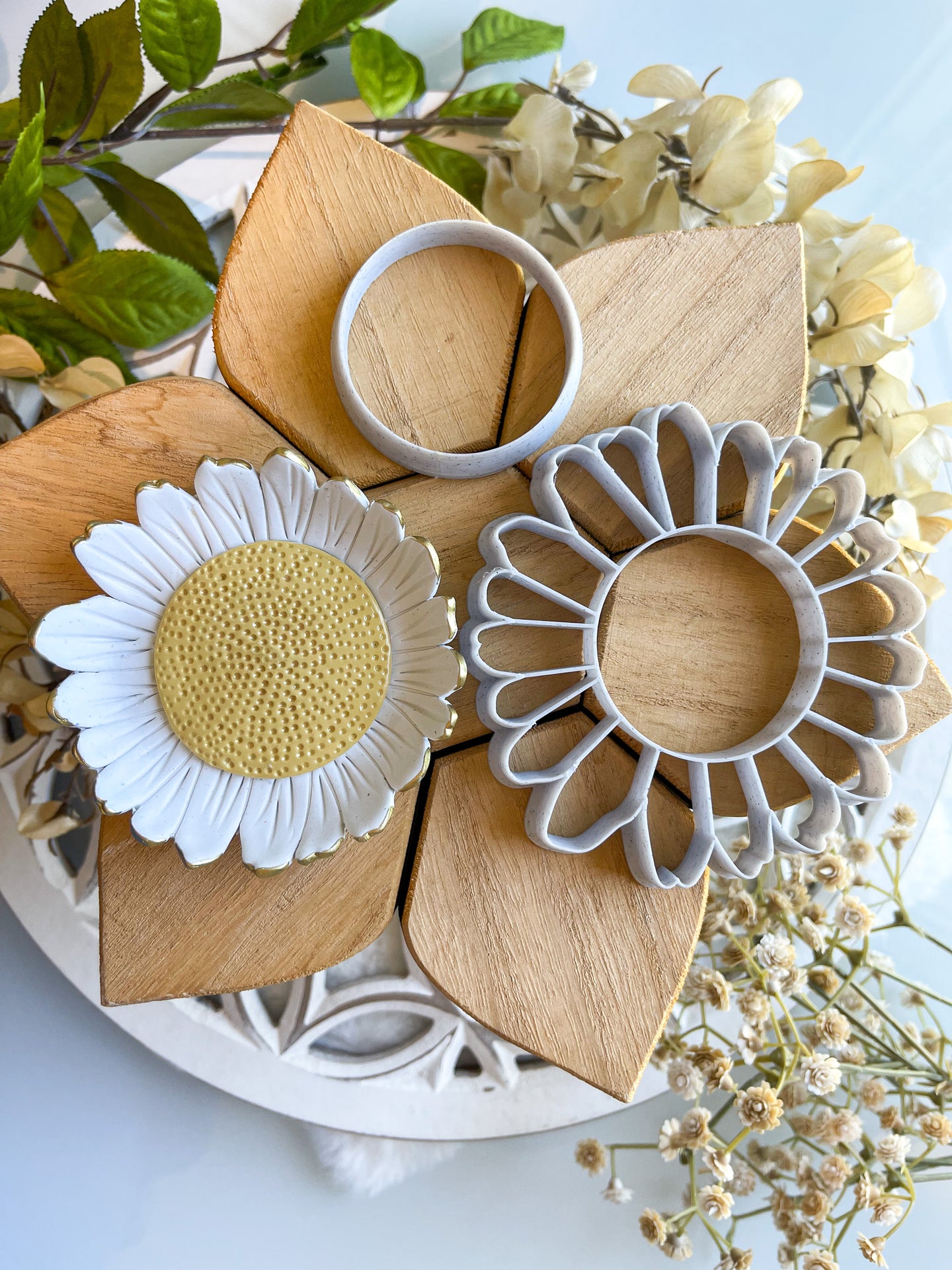 Daisy Trinket Cutter
